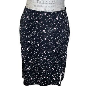 Es•se Pencil Stretchy Floral Skirt Black White Pink Size Medium